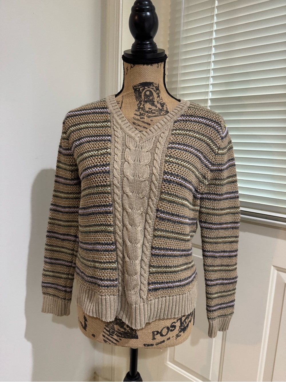 Vintage Liz Claiborne Striped Cable‑Front V-Neck Sweater in Beige and Lavender
